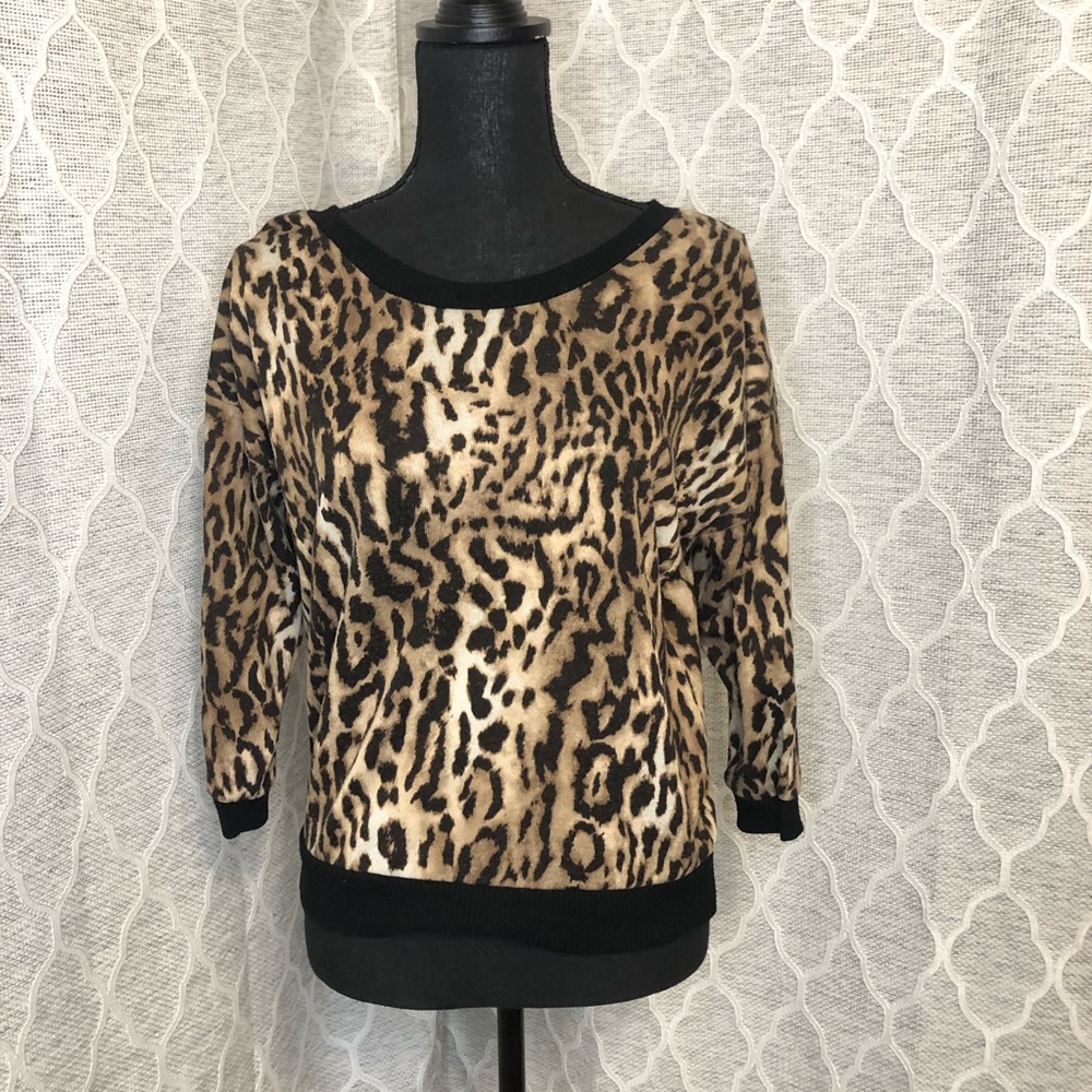 No Boundaries Crew Neck Sweater Leopard Print Black/Brown Medium